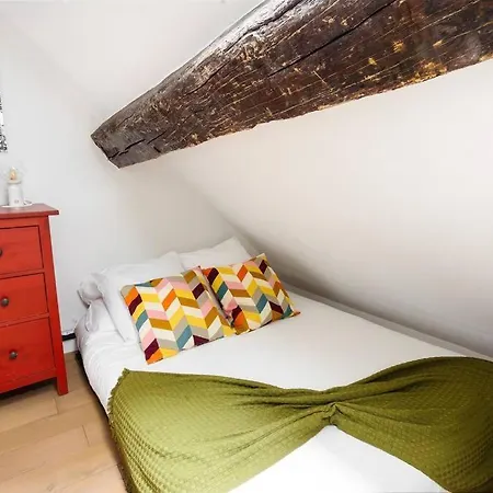 Apartment Promo! Location! Duplex Near The Louvre